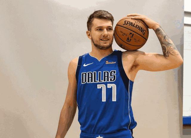 在曼联和荷 在曼联和荷