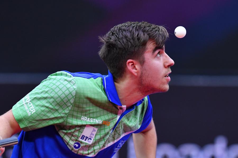 看齐尔克泽 看齐尔克泽