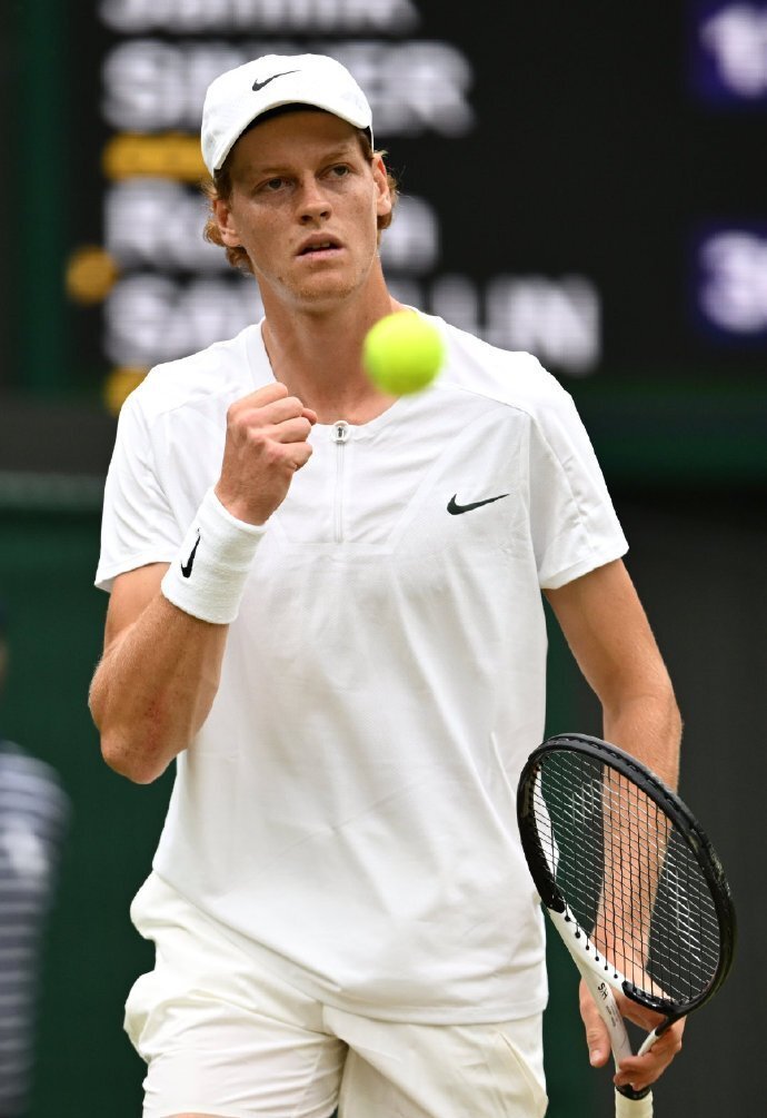 更是他对足 更是他对足