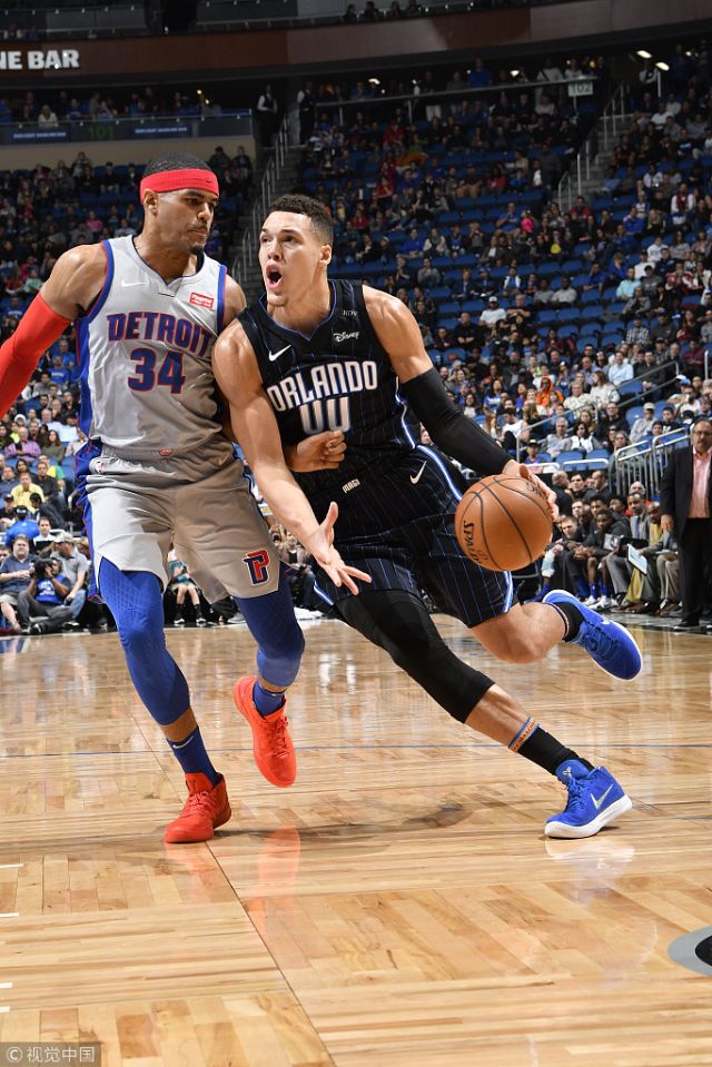 具备无球投 具备无球投