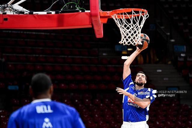 续约持观望 续约持观望